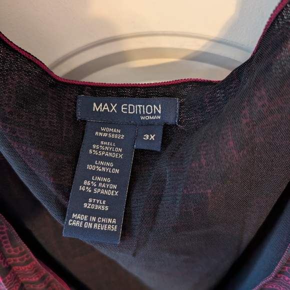 Max Edition 3/4 Sleeve Dress in Black and Red - Picture 3 of 4